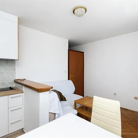 Zdenka Apartment