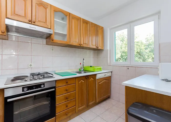 Zdenka Apartment Lopar