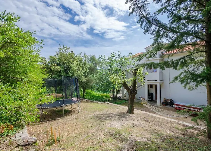Zdenka Apartament Lopar
